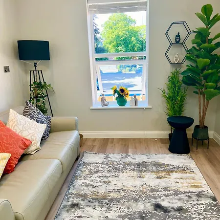 Brand New Apt -Coastal Breeze 1-Bedroom Apartment In Bournemouth With Free Parking- Sleeps 4 Ppl- Internet Exterior photo